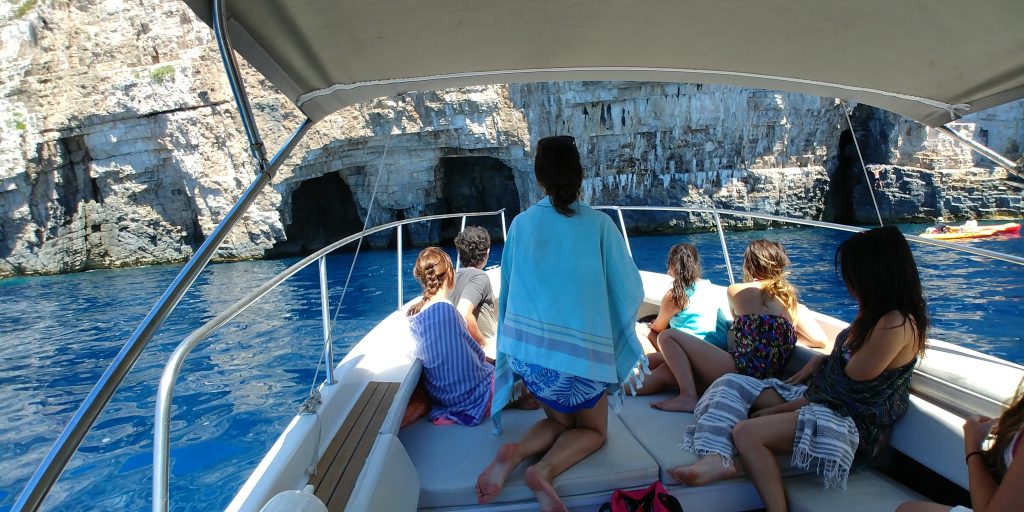 Cueva Azul y 5 islas desde Hvar — Excursión en lancha rápida